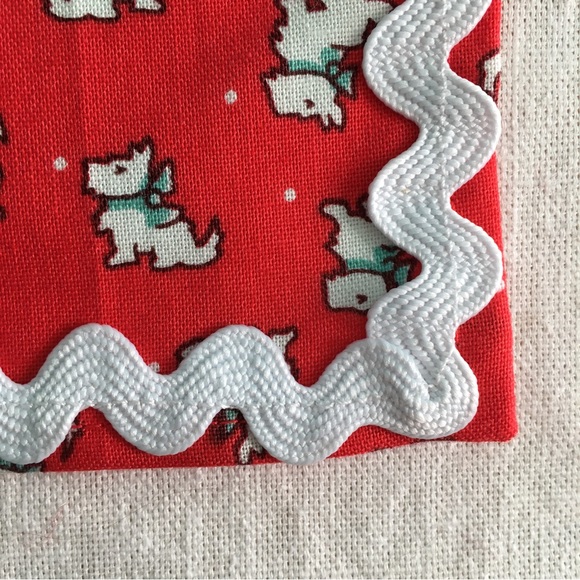 Handmade Retro Style Scottie Dog Holiday Napkins, Set of 2 - Picture 12 of 14